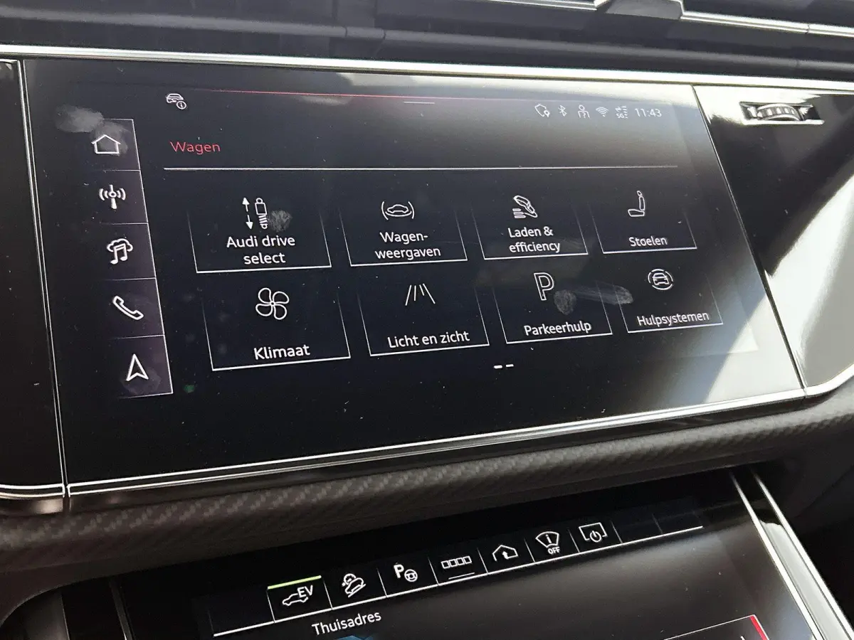 60 TFSI e quattro Pro Line S Competition 490 PK | S-line | 360 Camera | Panoramadak | Vierwielbesturing | Bang & Olufsen Advanced 3D | Climate Control | Navigatie | Trekhaak | Stoelverwarmin