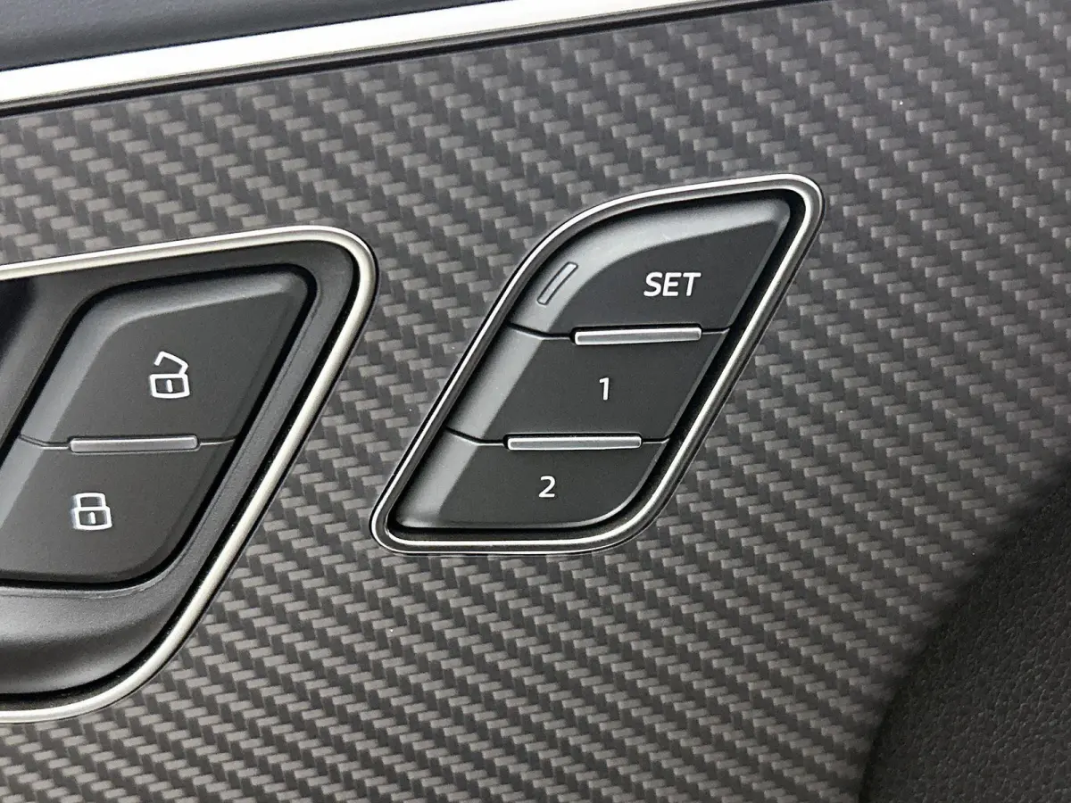 60 TFSI e quattro Pro Line S Competition 490 PK | S-line | 360 Camera | Panoramadak | Vierwielbesturing | Bang & Olufsen Advanced 3D | Climate Control | Navigatie | Trekhaak | Stoelverwarmin