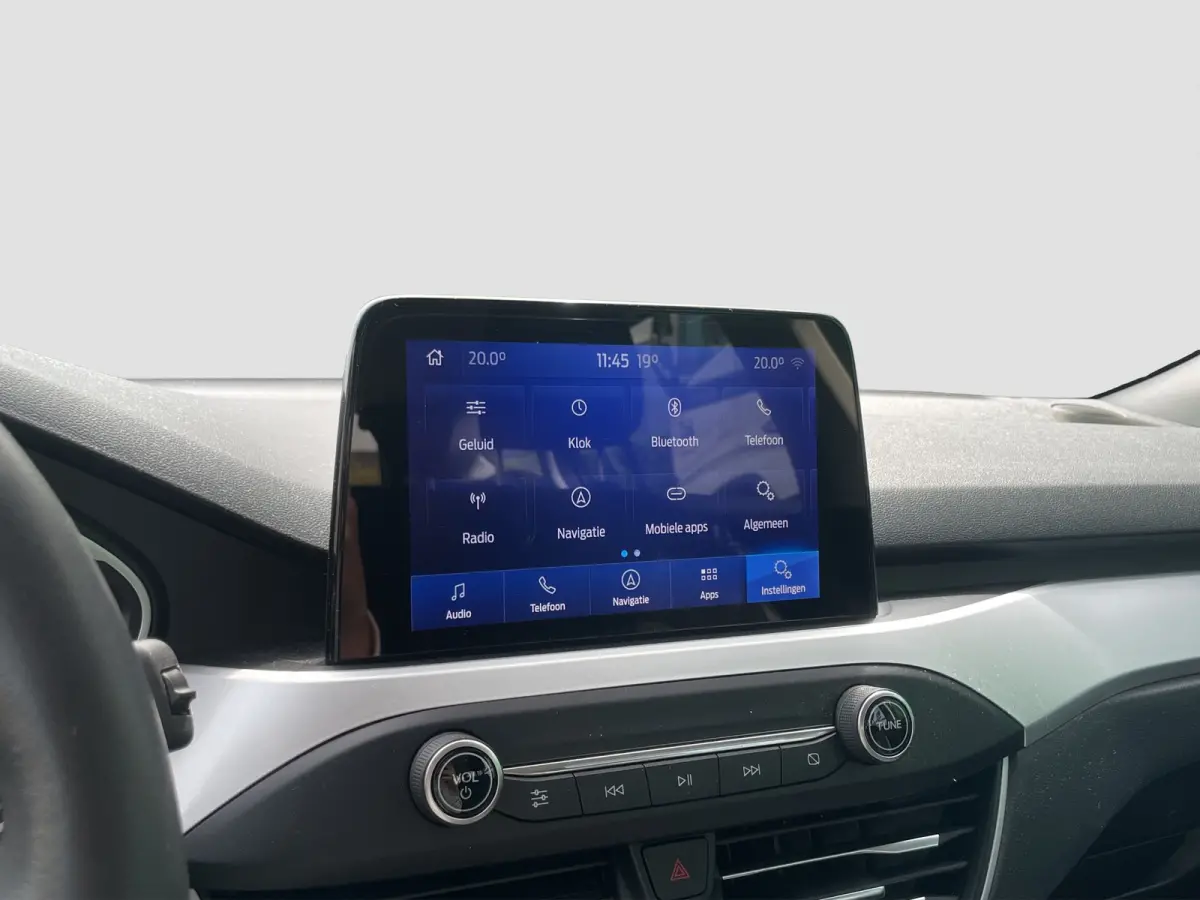 1.0 Trend | Climate Control | Apple Carplay | 17 inch | Cruise Control | Navigatie |