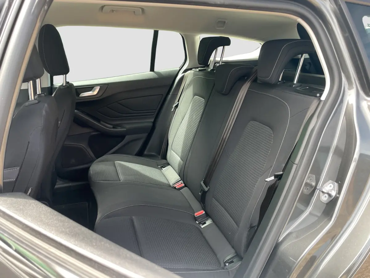 1.0 Trend | Climate Control | Apple Carplay | 17 inch | Cruise Control | Navigatie |