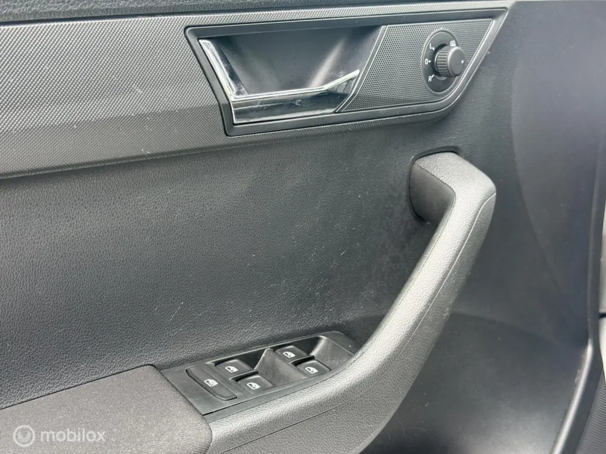 1.0 TSI Drive Panoramadak / Carplay