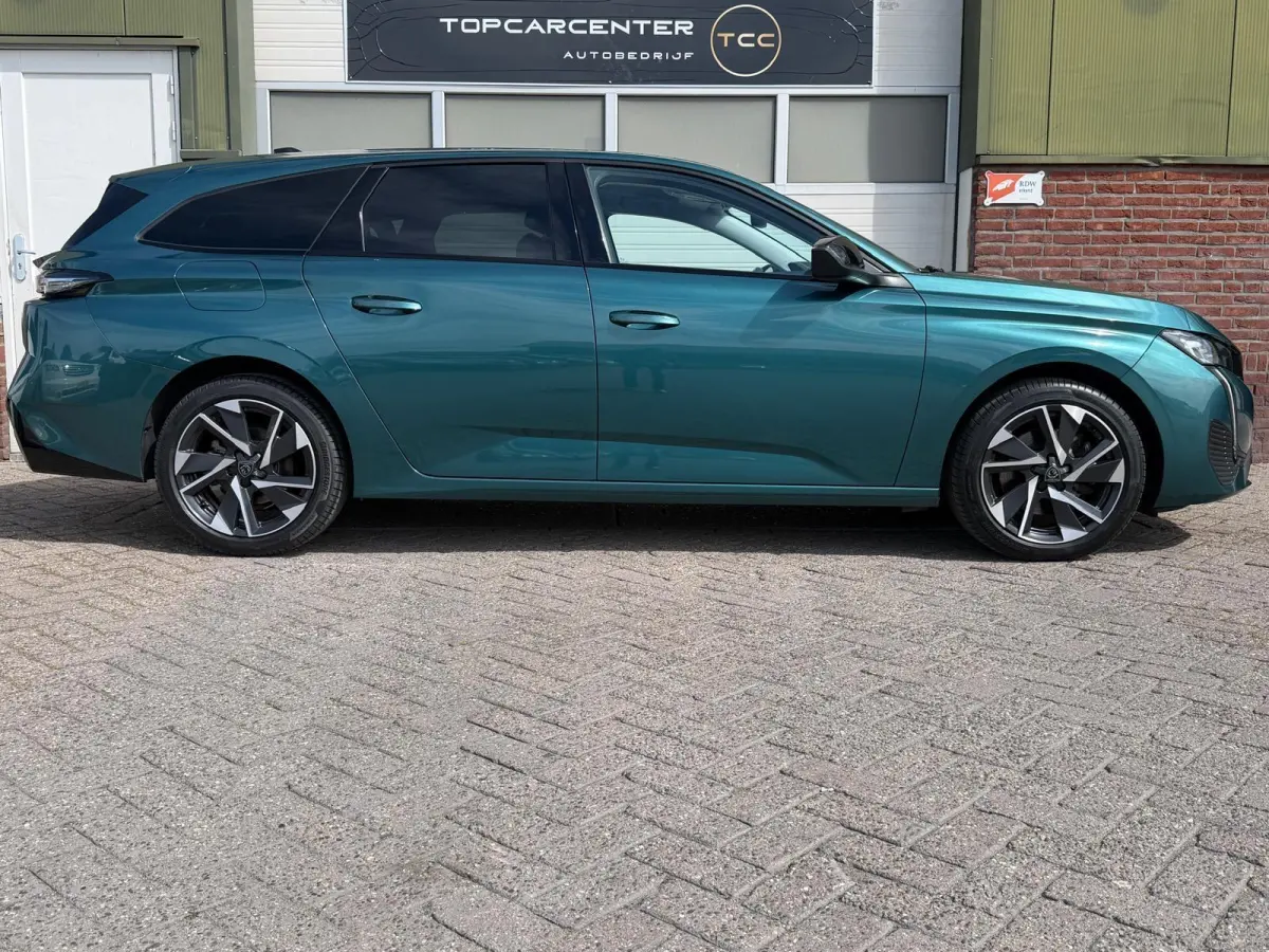 1.2 Allure/CARPLAY/CAMERA/KEYLESS/PARKS/NAVI