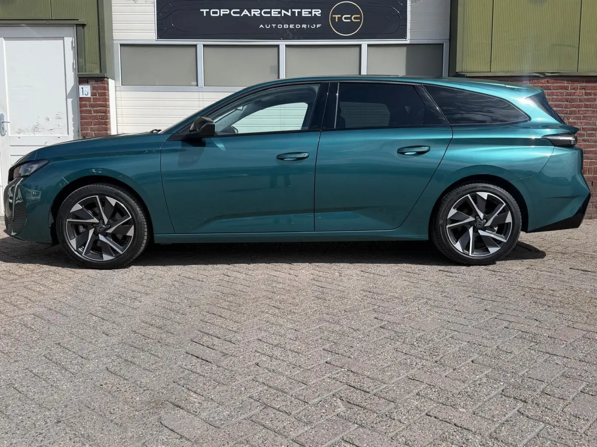 1.2 Allure/CARPLAY/CAMERA/KEYLESS/PARKS/NAVI