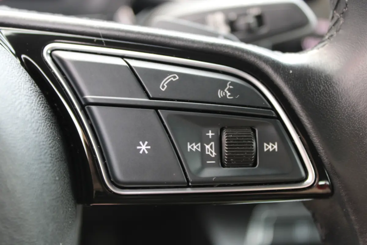 30 TFSI Advanced edition