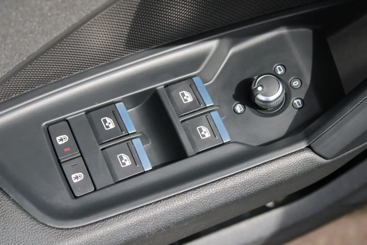 30 TFSI Advanced edition