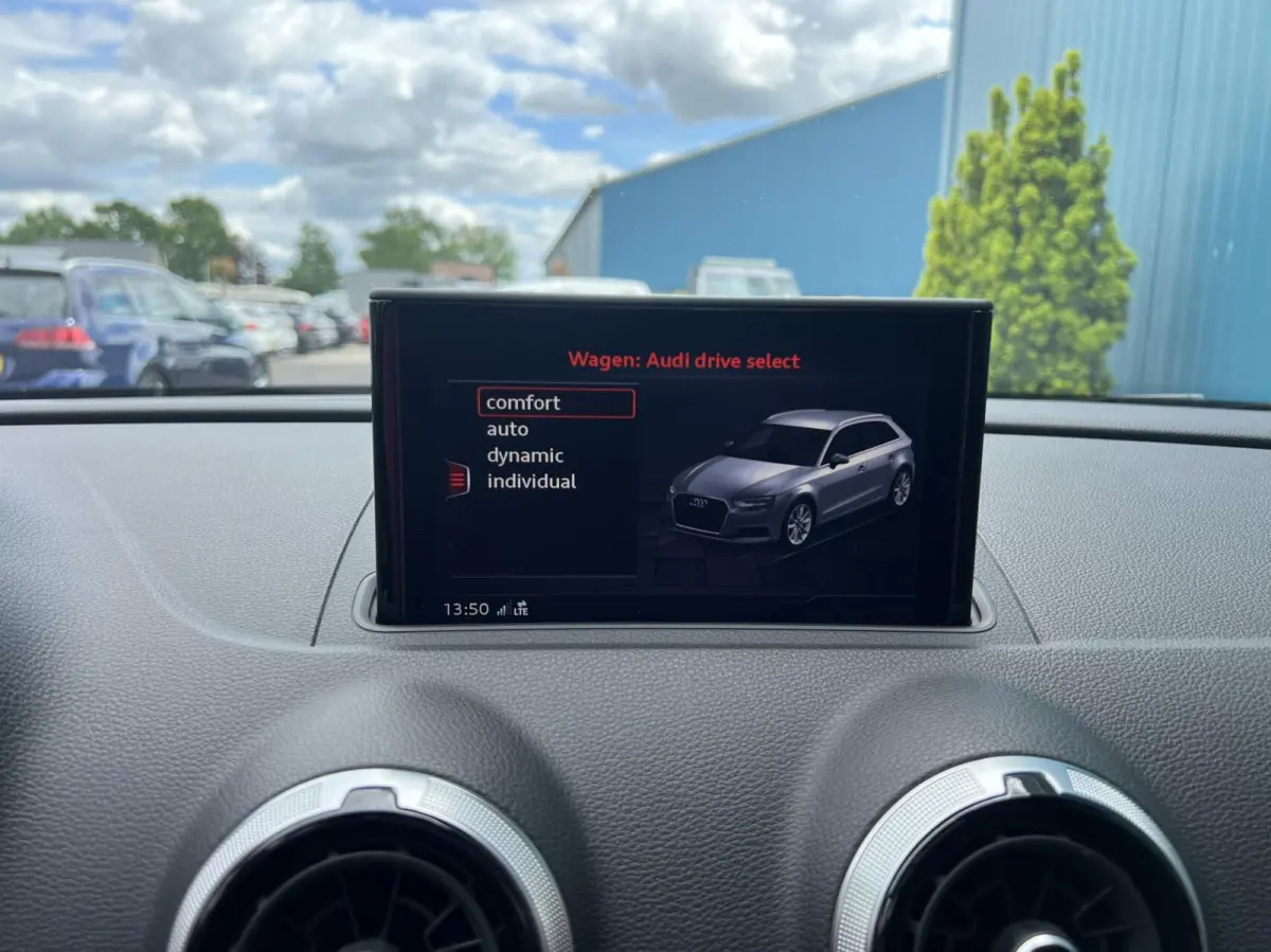 30 TFSI Sport Lease Edition Nieuwstaat!! NAV | CRUISE | LED | ECC | PDC | LMV'"17