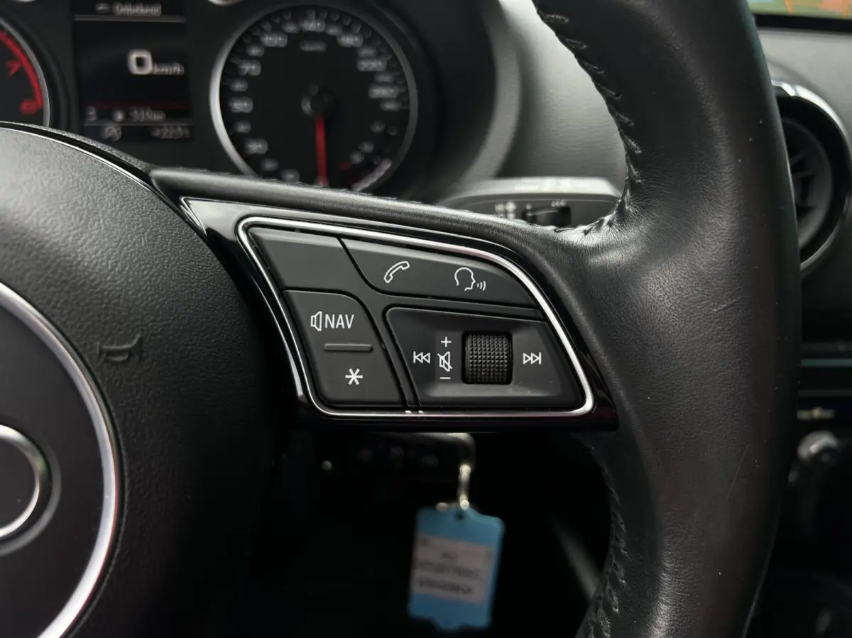 30 TFSI Sport Lease Edition Nieuwstaat!! NAV | CRUISE | LED | ECC | PDC | LMV'"17