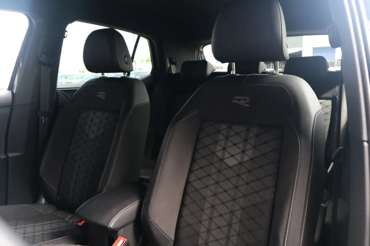 1.0 TSI 2x R-Line DSG Facelift IQ Led Virtual Navi Trekhaak Cam ACC