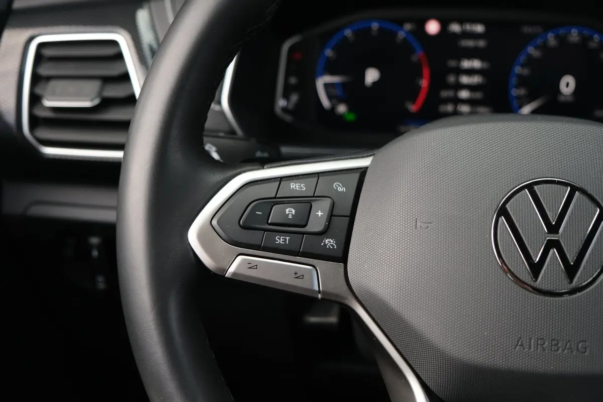 1.0 TSI 2x R-Line DSG Facelift IQ Led Virtual Navi Trekhaak Cam ACC
