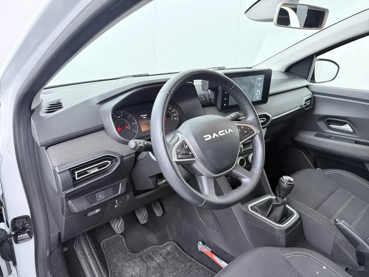 ECO-G 100 Expression | Climate Control | Parkeercamera |