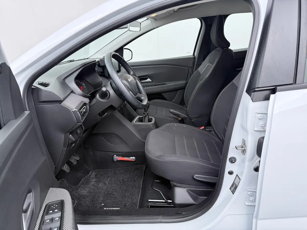 ECO-G 100 Expression | Climate Control | Parkeercamera |