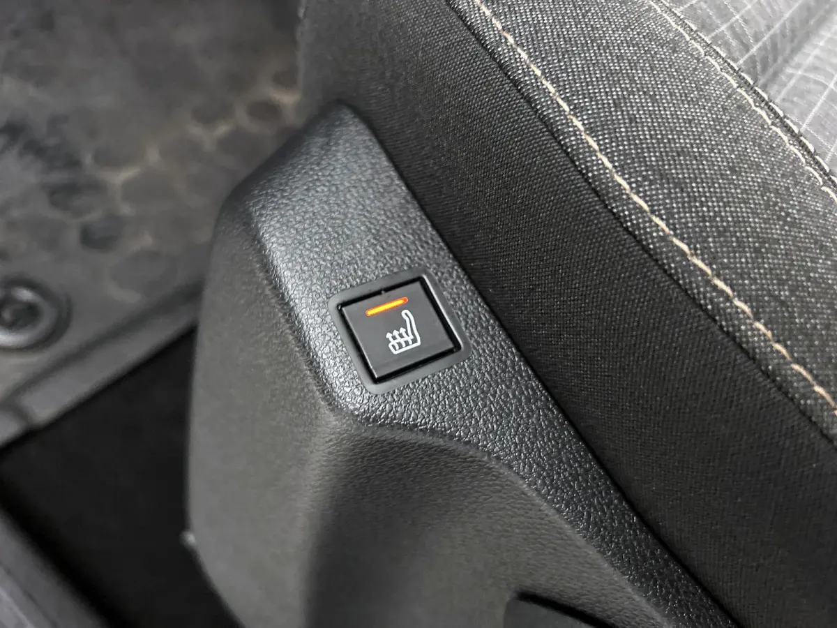 Long 1.2 131PK Automaat GT 7pers. * Distributie vv.bij 95Dkm * / Trekhaak / Airco-ecc. / Pdc+Camera / Navigatie / 2xSchuifdeur / Apk 03-2027