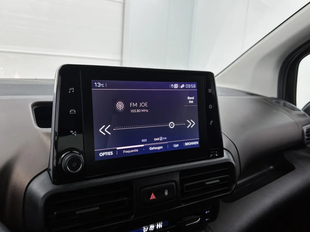 Long 1.2 131PK Automaat GT 7pers. * Distributie vv.bij 95Dkm * / Trekhaak / Airco-ecc. / Pdc+Camera / Navigatie / 2xSchuifdeur / Apk 03-2027