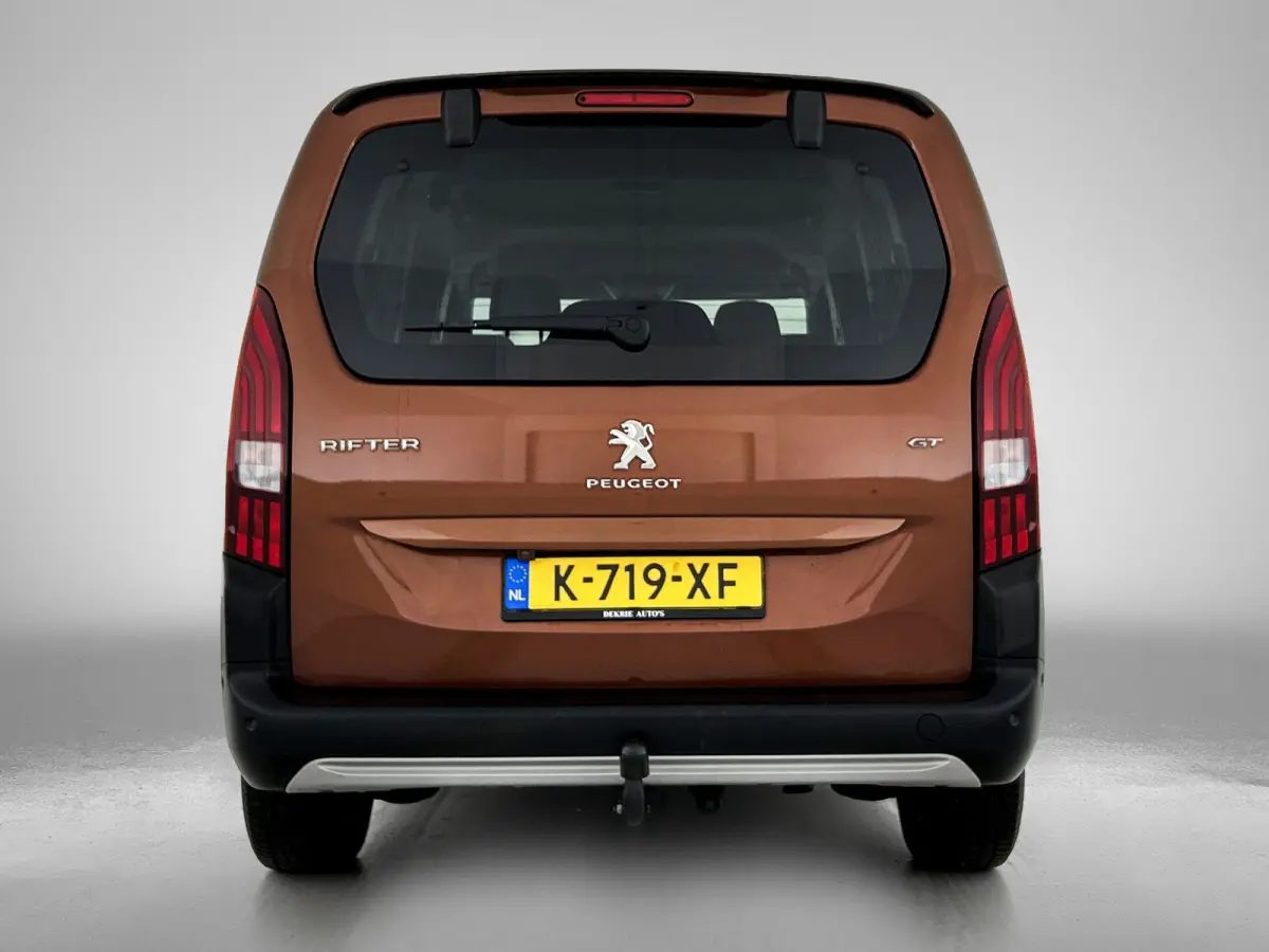 Long 1.2 131PK Automaat GT 7pers. * Distributie vv.bij 95Dkm * / Trekhaak / Airco-ecc. / Pdc+Camera / Navigatie / 2xSchuifdeur / Apk 03-2027