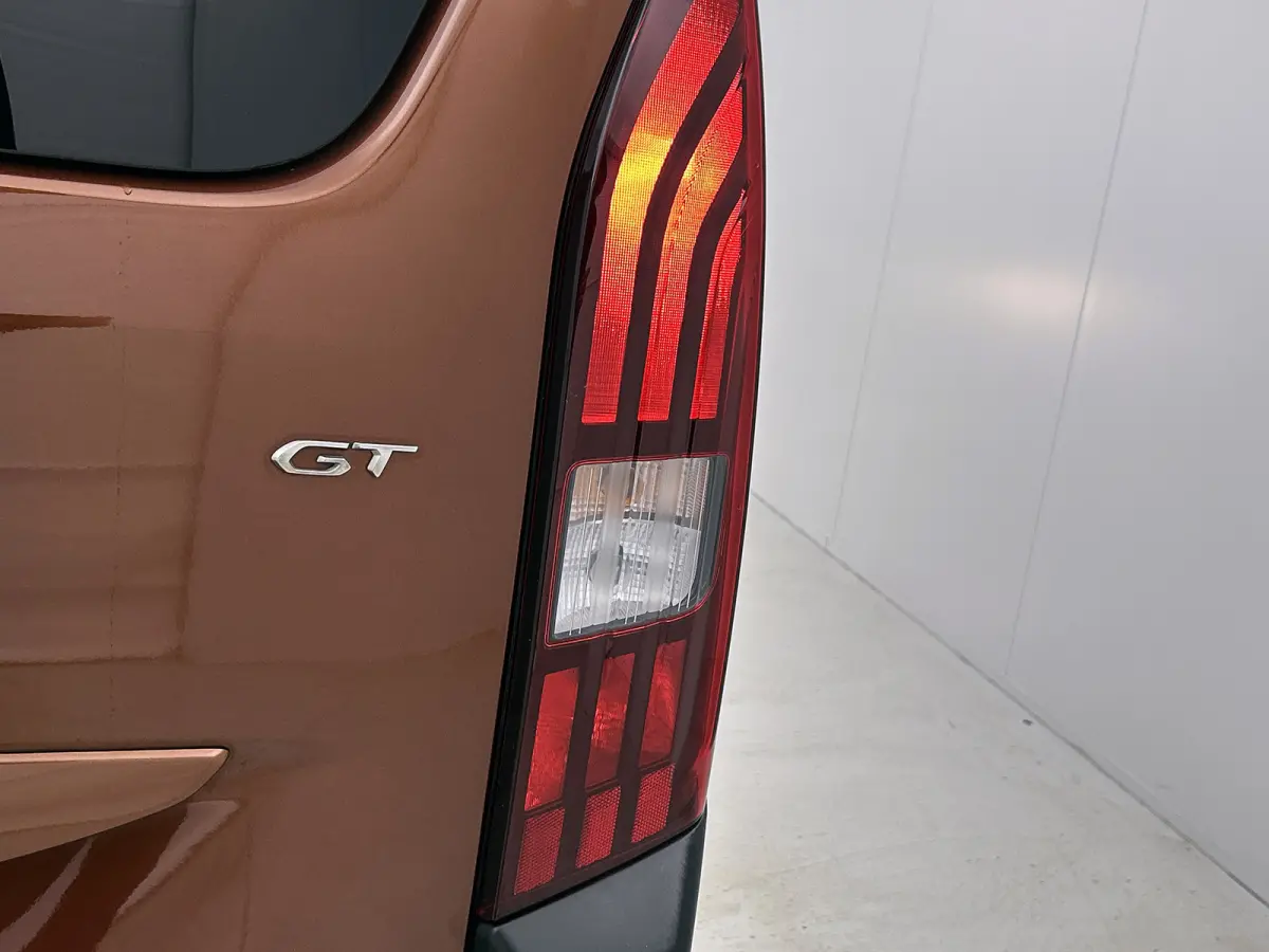 Long 1.2 131PK Automaat GT 7pers. * Distributie vv.bij 95Dkm * / Trekhaak / Airco-ecc. / Pdc+Camera / Navigatie / 2xSchuifdeur / Apk 03-2027