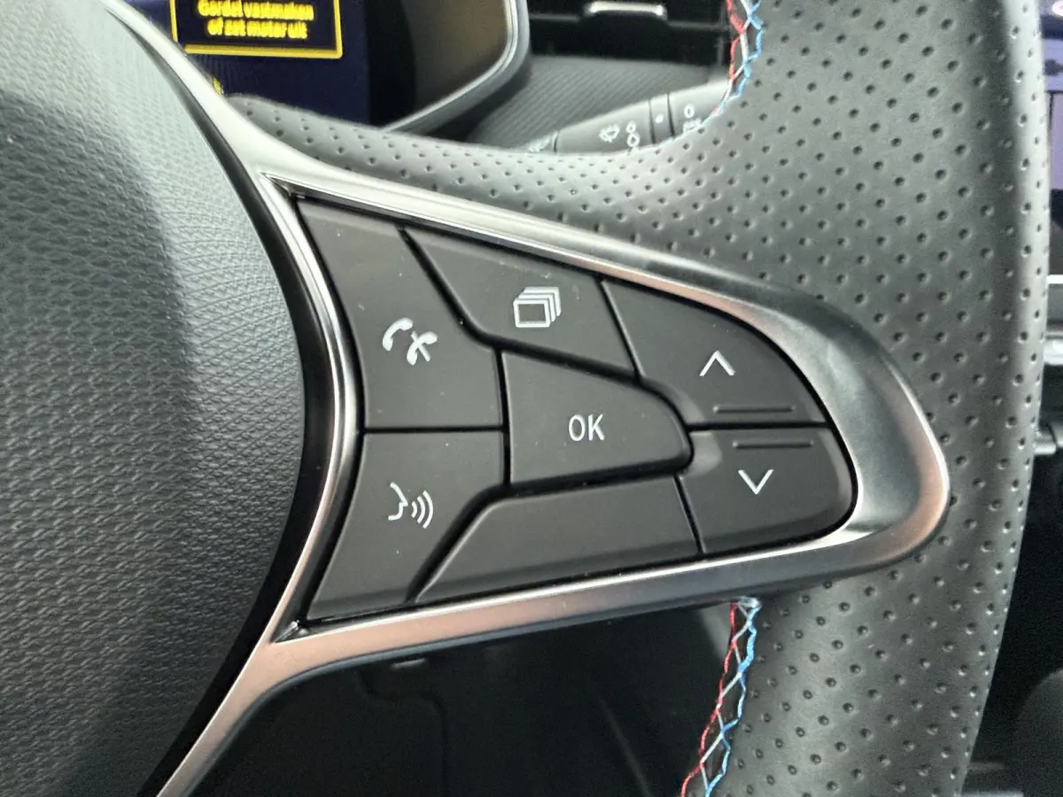 esprit Alpine full hybrid E-Tech 145 | Adapt. Cruise | Parkeercamera | Groot Navi |