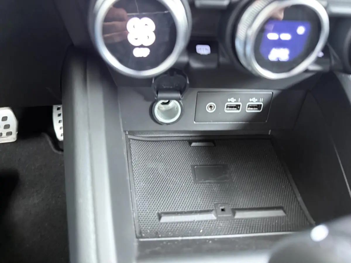 esprit Alpine full hybrid E-Tech 145 | Adapt. Cruise | Parkeercamera | Groot Navi |