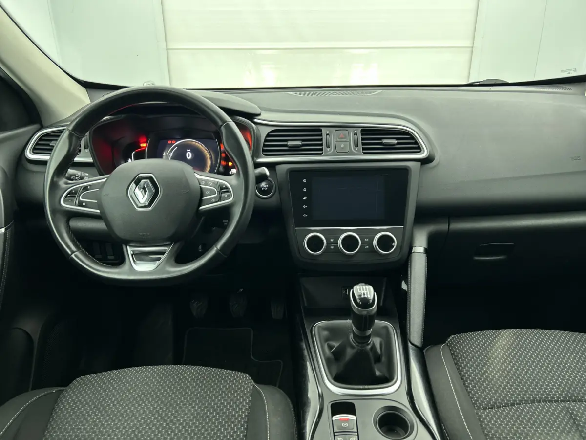 1.3 TCe 141PK / Trekhaak / Airco / Cruise-ctr. / Navigatie / Lmv 17" / Pdc v+a / Apk 10-2026