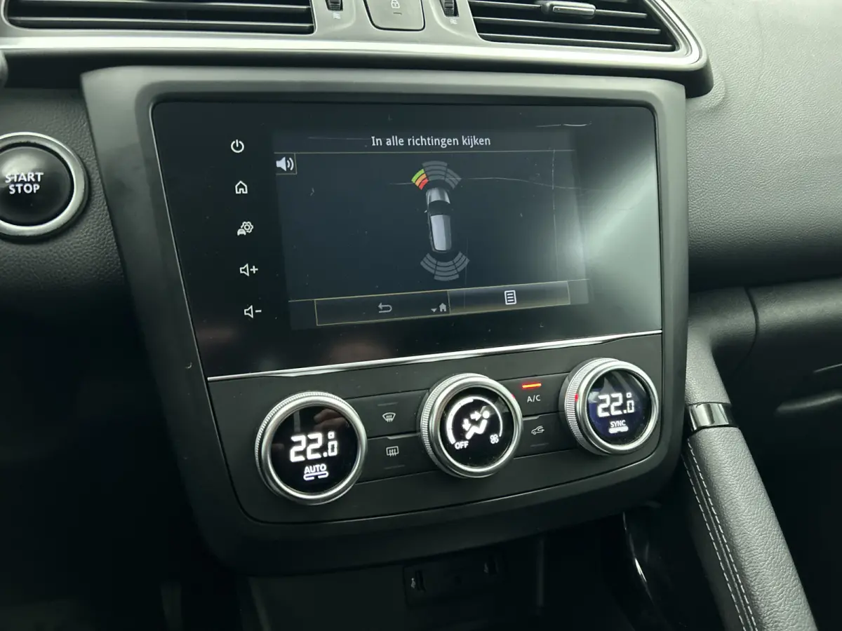 1.3 TCe 141PK / Trekhaak / Airco / Cruise-ctr. / Navigatie / Lmv 17" / Pdc v+a / Apk 10-2026