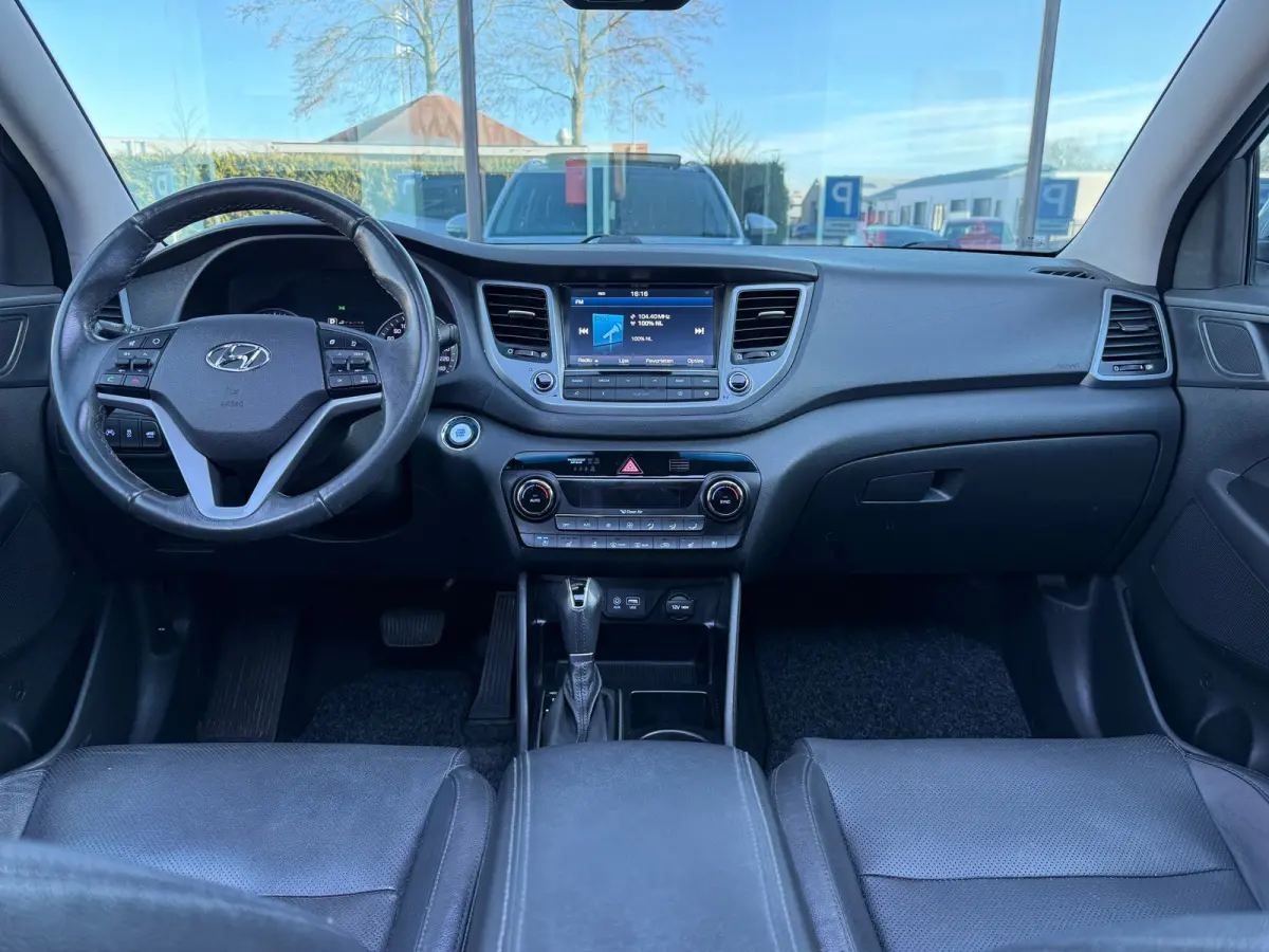 1.6 T-GDi Premium 4WD - Automaat - Pano/schuifdak - Leder - Navi - Winterpakket