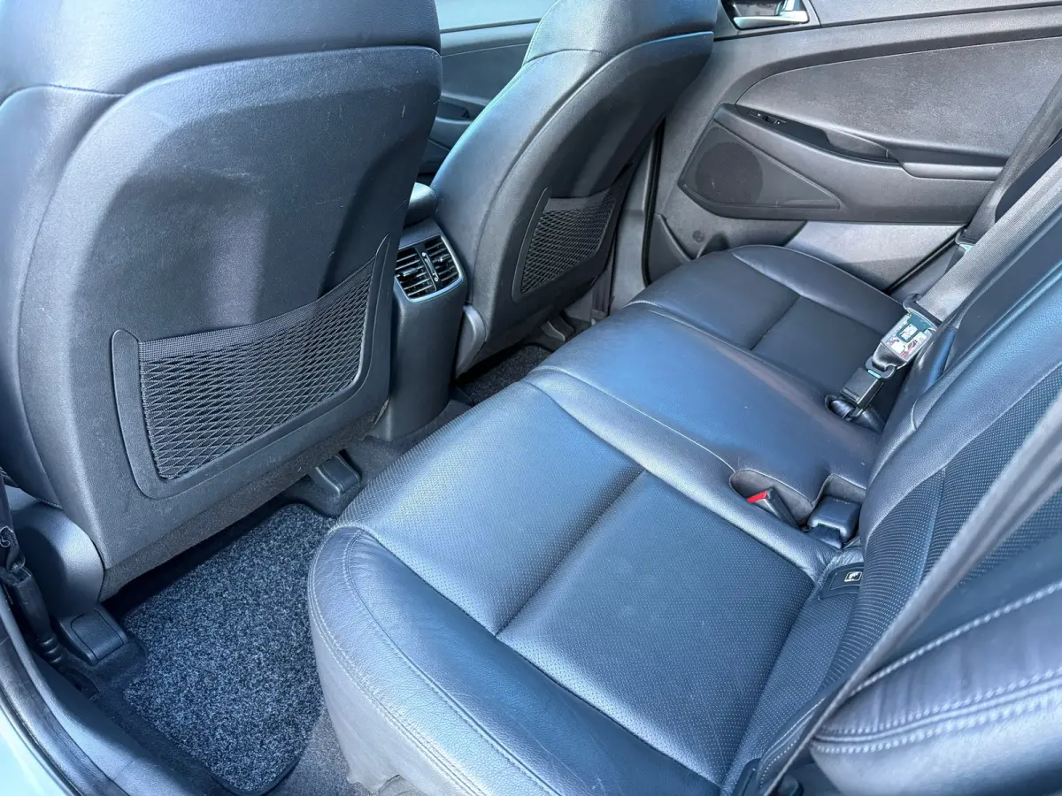 1.6 T-GDi Premium 4WD - Automaat - Pano/schuifdak - Leder - Navi - Winterpakket