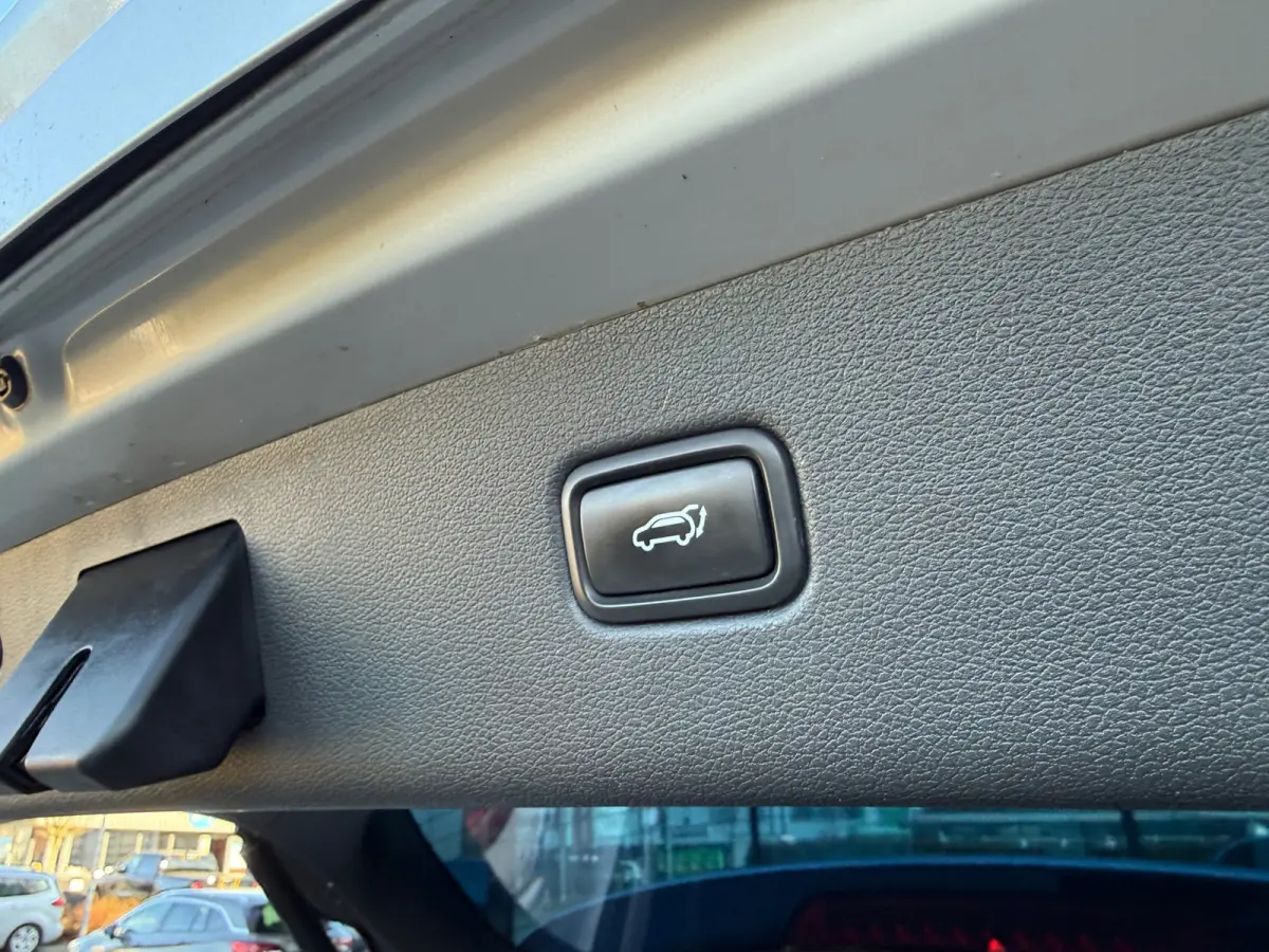 1.6 T-GDi Premium 4WD - Automaat - Pano/schuifdak - Leder - Navi - Winterpakket