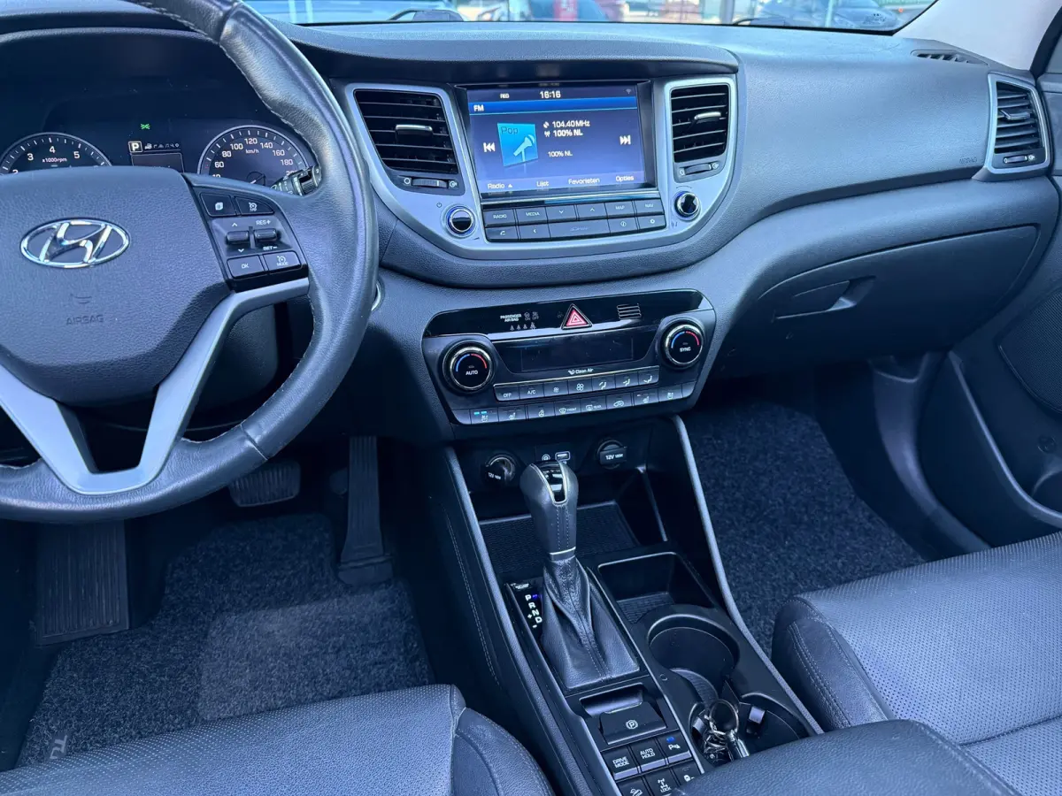 1.6 T-GDi Premium 4WD - Automaat - Pano/schuifdak - Leder - Navi - Winterpakket