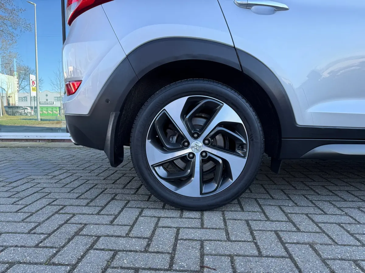 1.6 T-GDi Premium 4WD - Automaat - Pano/schuifdak - Leder - Navi - Winterpakket