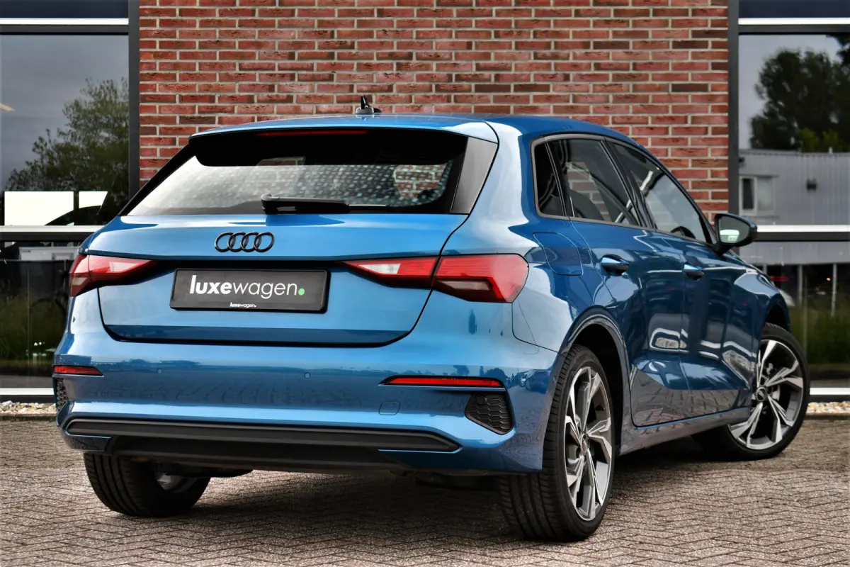 40 TFSI e 29dkm | Atollblau | S-zetels | El-klep