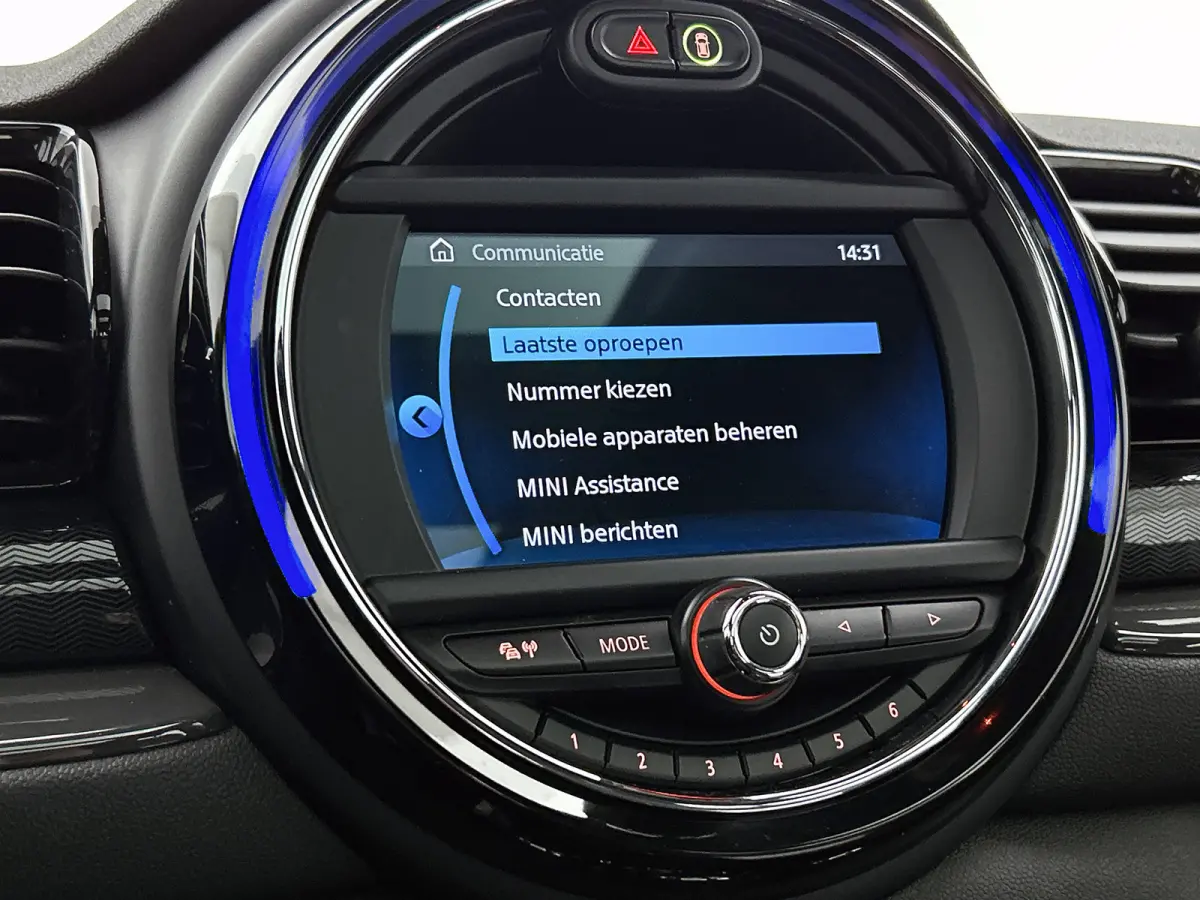 Mini 1.5 One Business Edition / Airco-ecc / Navigatie / Panorama schuifdak / Leder / Cruise-ctr. / Apk 10-2026