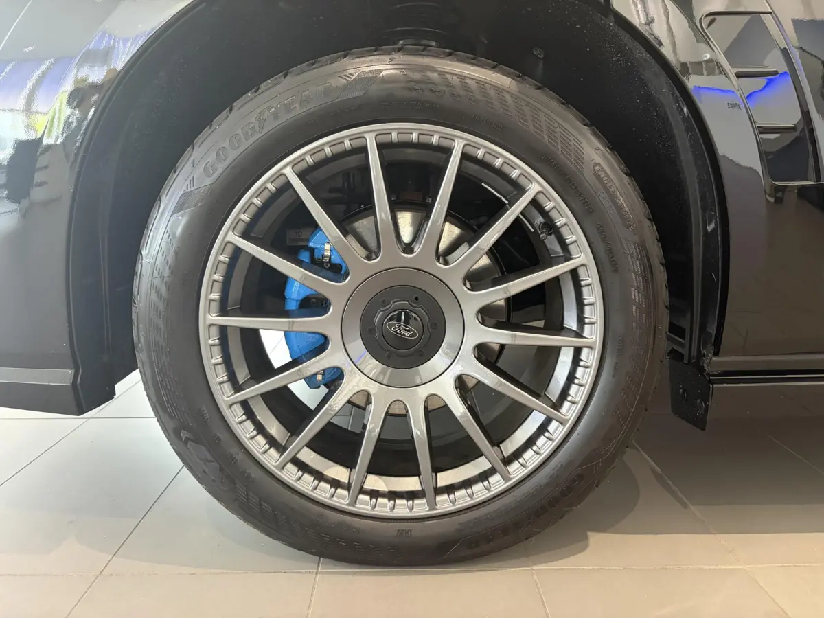 E-Transit MS-RT | | NIEUW TE BESTELLEN!! |  INKLAPBARE TREKHAAK | 360 CAMERA | CARPLAY | NAVI | CENTRALE DUBBELE VERGRENDELING | ADAPTIVE LED KOPLAMPEN |