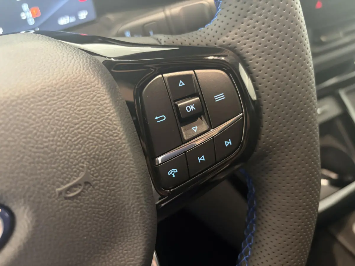 E-Transit MS-RT | | NIEUW TE BESTELLEN!! |  INKLAPBARE TREKHAAK | 360 CAMERA | CARPLAY | NAVI | CENTRALE DUBBELE VERGRENDELING | ADAPTIVE LED KOPLAMPEN |