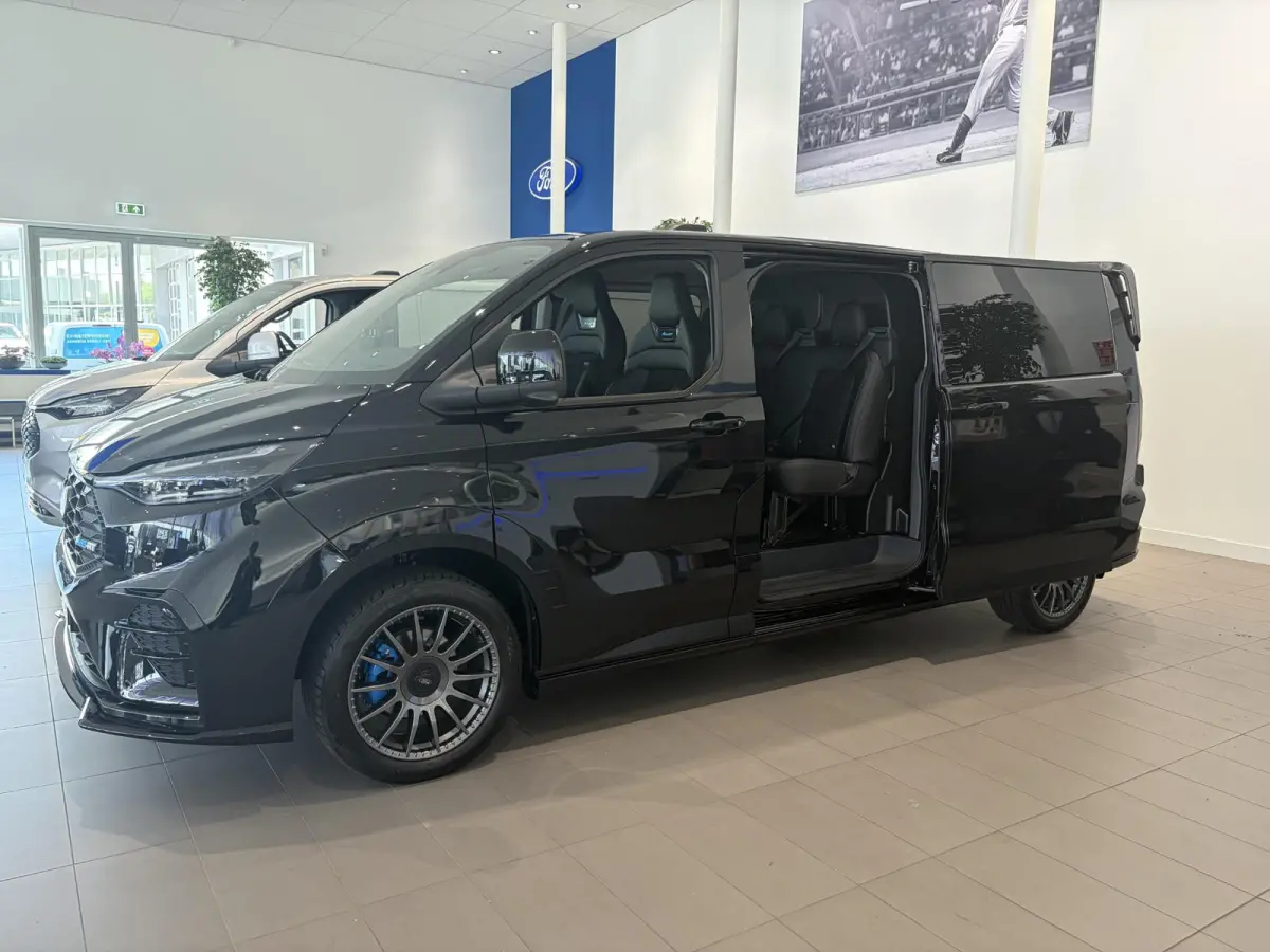 E-Transit MS-RT | | NIEUW TE BESTELLEN!! |  INKLAPBARE TREKHAAK | 360 CAMERA | CARPLAY | NAVI | CENTRALE DUBBELE VERGRENDELING | ADAPTIVE LED KOPLAMPEN |