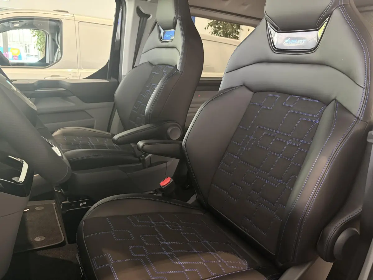 E-Transit MS-RT | | NIEUW TE BESTELLEN!! |  INKLAPBARE TREKHAAK | 360 CAMERA | CARPLAY | NAVI | CENTRALE DUBBELE VERGRENDELING | ADAPTIVE LED KOPLAMPEN |