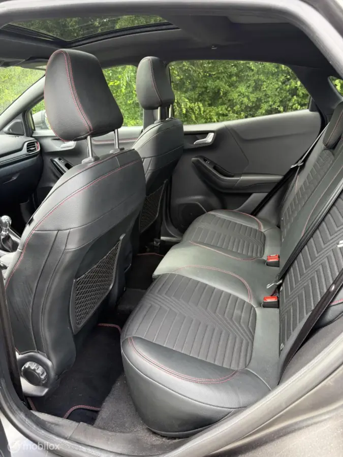 1.0 EcoBoost Hyb 155pk ST-Line X pano winterpakket