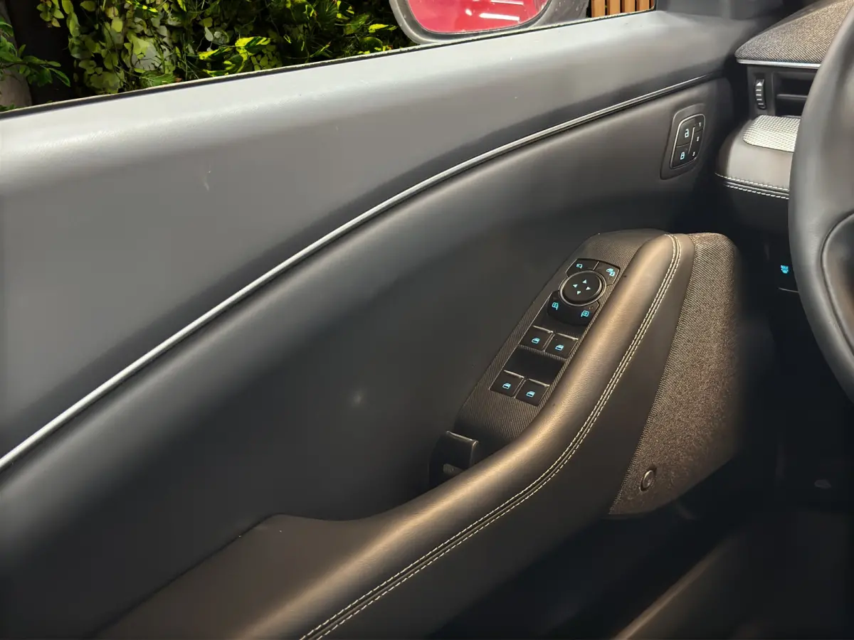 Standard RWD 75 kWh | SOH 90% | Pano | Adapt. Cruise | Blis | B&O | Apple Carplay | 19''