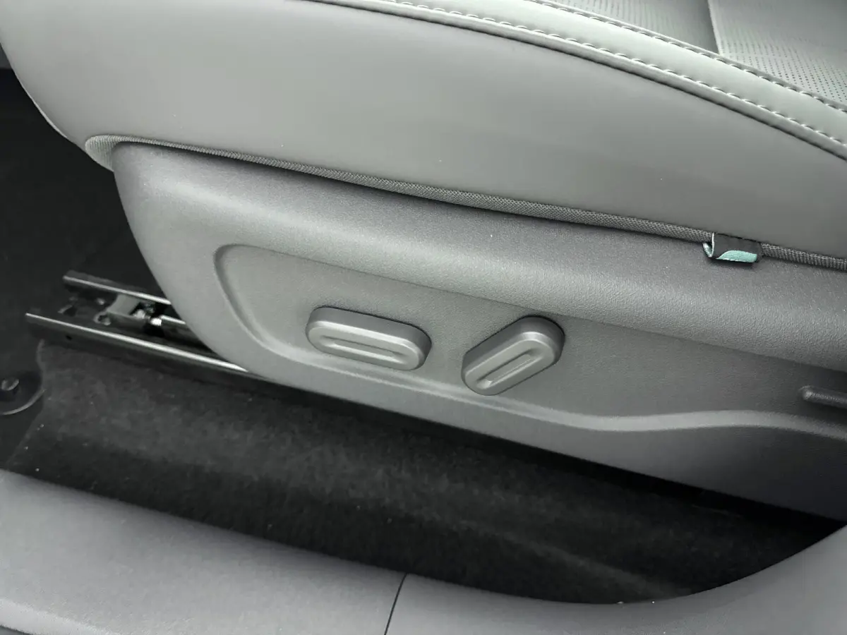 Design EV 18.8 kWh | Panoramadak | Camera | | Stoelventilatie Stoel/Stuur Verwarming | Navigatie | Carplay | Elektrische achterklep
