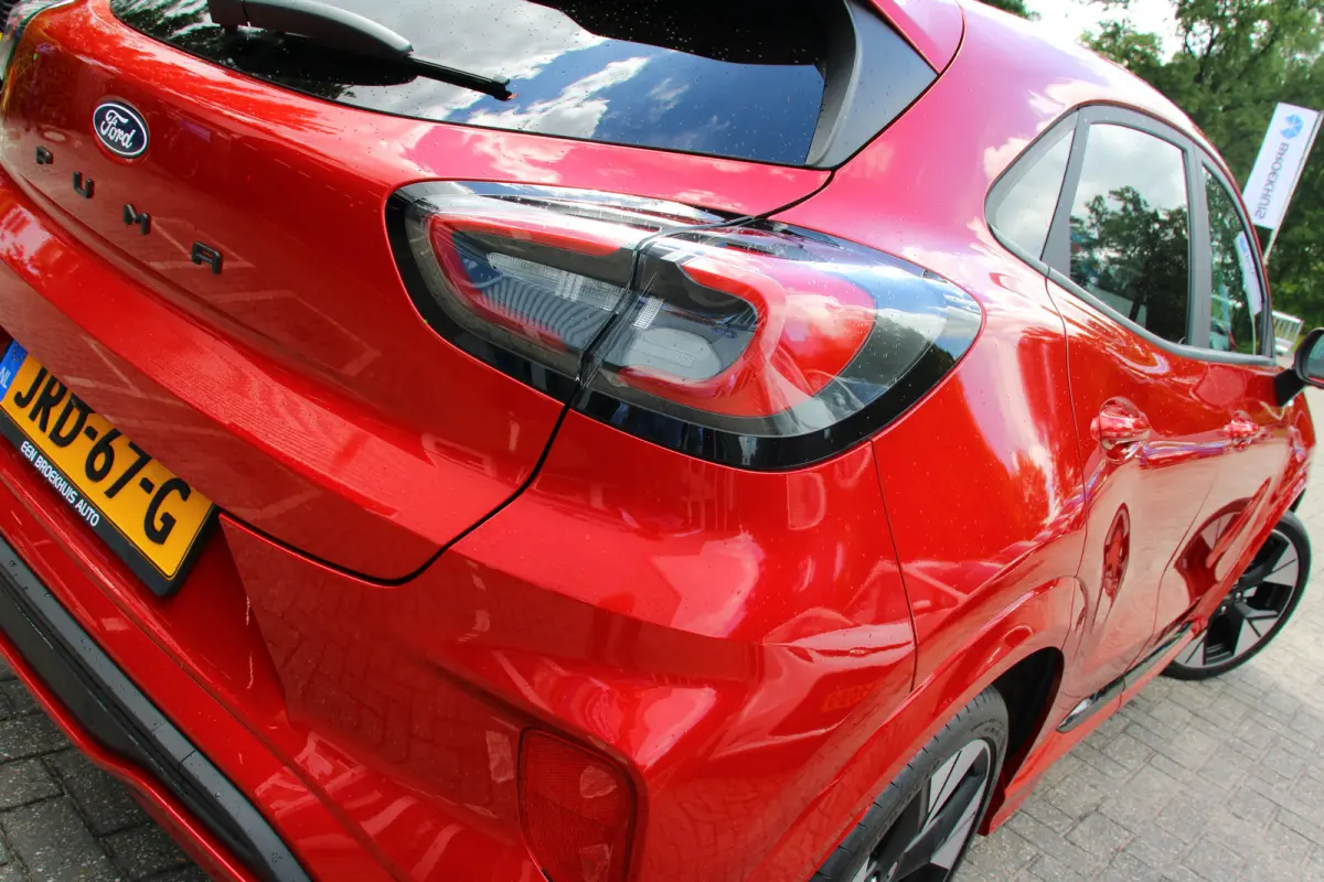 1.0EB ST-Line X | DEMO DEAL! | DIRECT RIJDEN! | NL-AUTO! | 1E EIGENAAR! | CAMERA | CRUISE | WINTERPACK | DEALER OH! | ELEKTR. KOFFERBAK