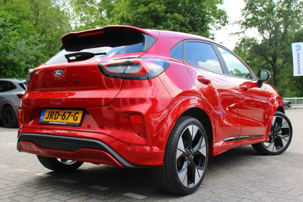 1.0EB ST-Line X | DEMO DEAL! | DIRECT RIJDEN! | NL-AUTO! | 1E EIGENAAR! | CAMERA | CRUISE | WINTERPACK | DEALER OH! | ELEKTR. KOFFERBAK