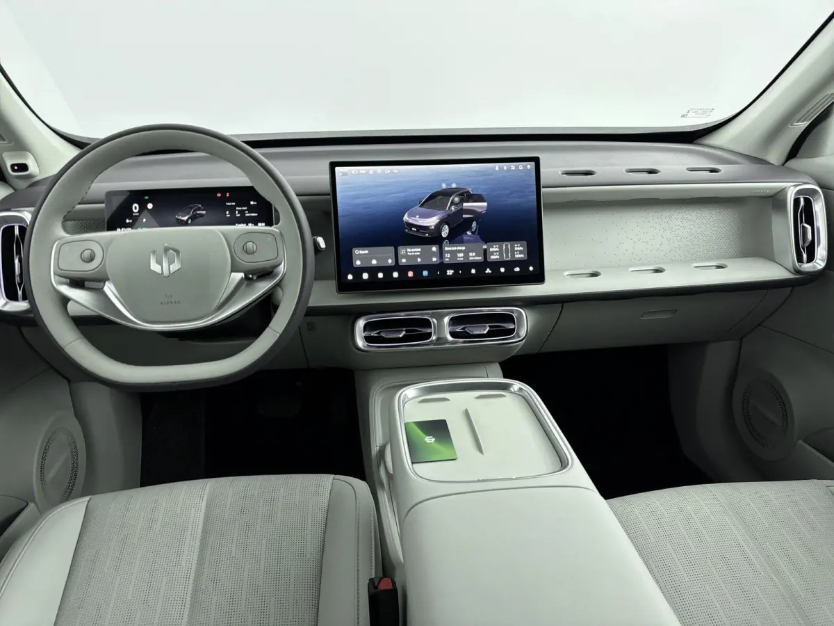 Design ProMax 67.1 kWh | Panoramadak | 360 Graden Camera | Stoel/stuur Verwarming | Elektrische achterklep