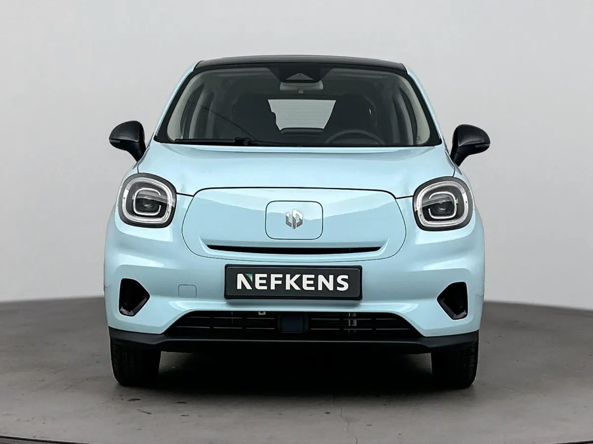 37.3 kWh 95pk Design | Achteruitrijcamera | Navigatiesysteem | Panoramadak | Lichtmetalen velgen | ADAS