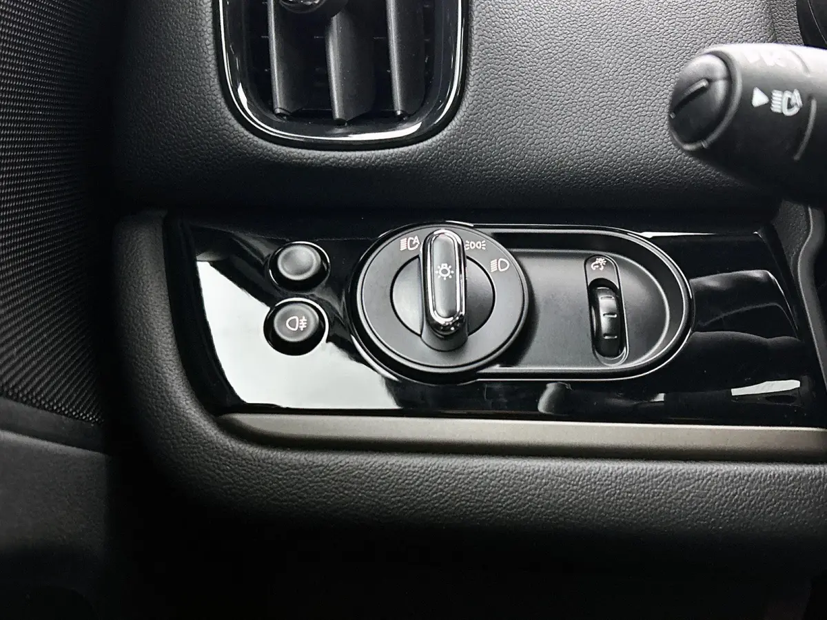 2.0 John Cooper Works ALL4 Chili | PANORAMADAK | HEAD-UP | HARMAN KARDON | ACHTERUITRIJCAMERA | STOELVERWARMING | CLIMATE CONTROL |