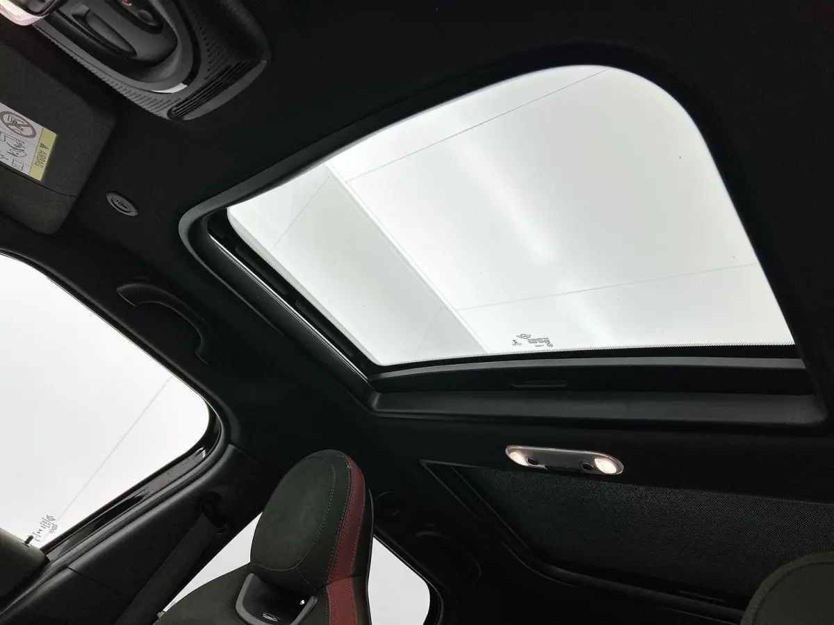 2.0 John Cooper Works ALL4 Chili | PANORAMADAK | HEAD-UP | HARMAN KARDON | ACHTERUITRIJCAMERA | STOELVERWARMING | CLIMATE CONTROL |