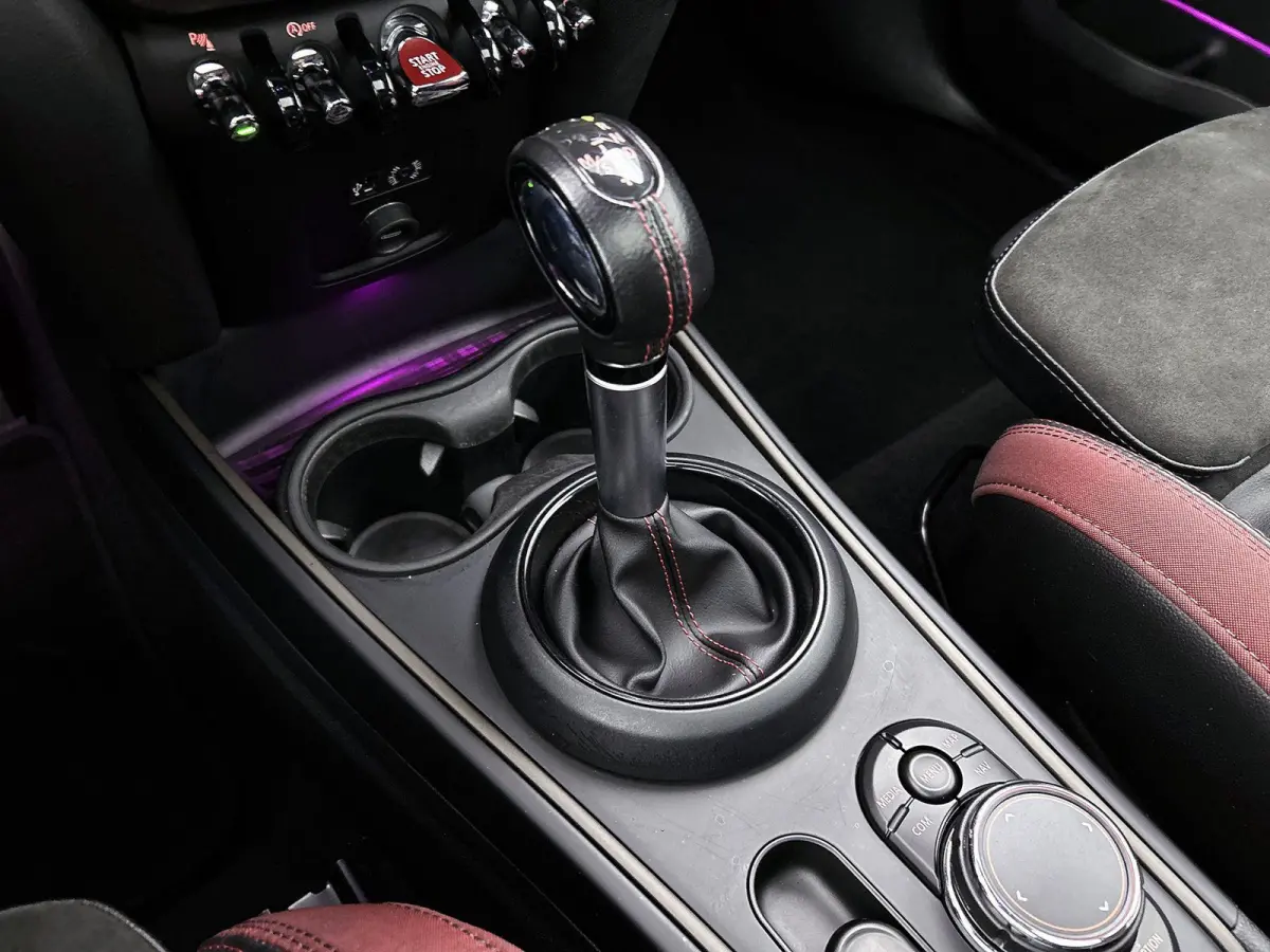 2.0 John Cooper Works ALL4 Chili | PANORAMADAK | HEAD-UP | HARMAN KARDON | ACHTERUITRIJCAMERA | STOELVERWARMING | CLIMATE CONTROL |
