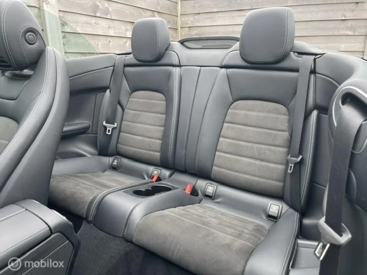 180 Premium Plus Stoel/Nekverw. AMG