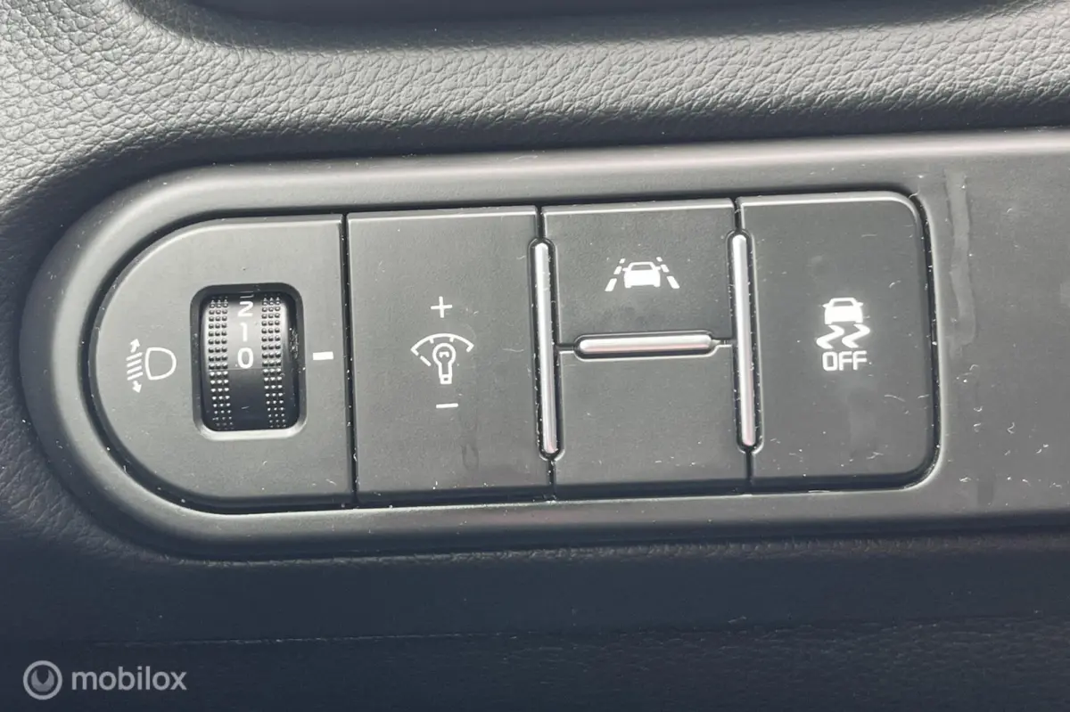 1.0 T-GDi DynamicPlusLine / Camera / Navi / Cruise / Airco / APK / NAP / PDC /