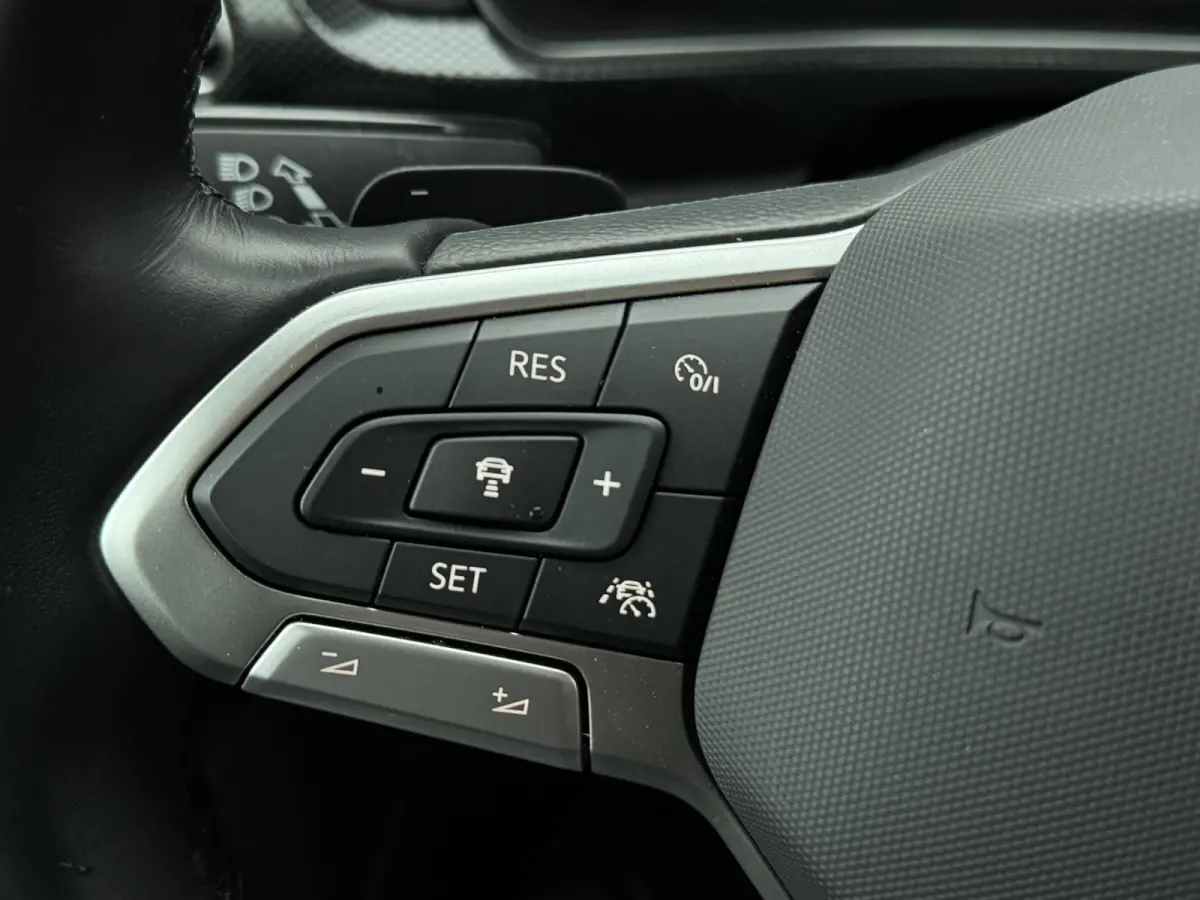 1.5 TSI 150pk DSG R-Line (Camera,Virtual,Keyless,IQ,Acc)