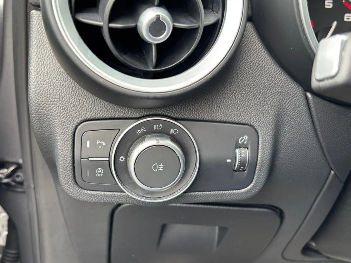 2.0 T AWD First Edition ✅ Xenon ✅ Leder ✅ Trekhaak