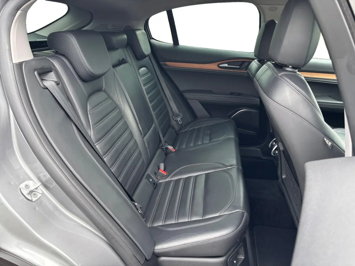 2.0 T AWD First Edition ✅ Xenon ✅ Leder ✅ Trekhaak