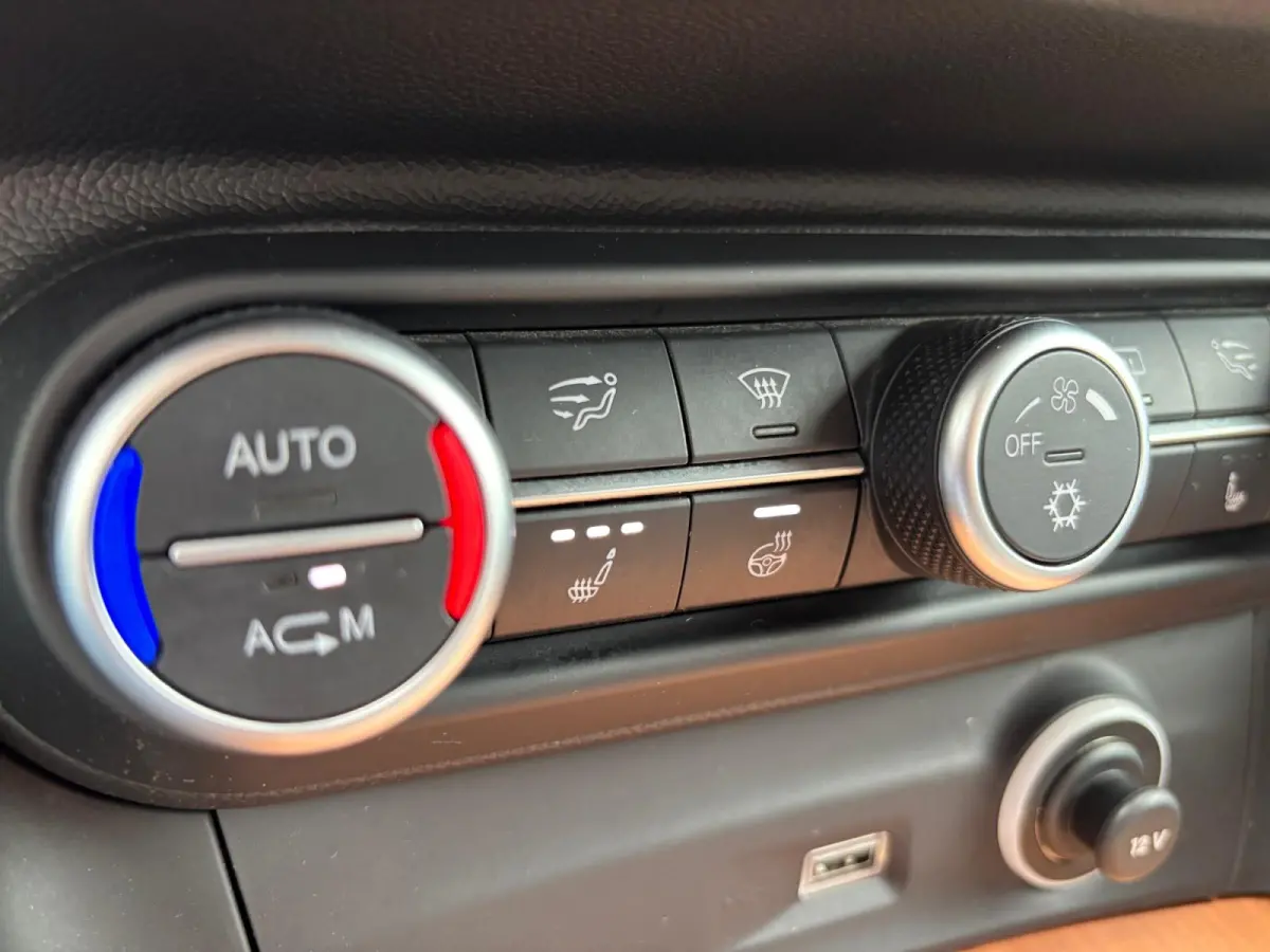 2.0 T AWD First Edition ✅ Xenon ✅ Leder ✅ Trekhaak